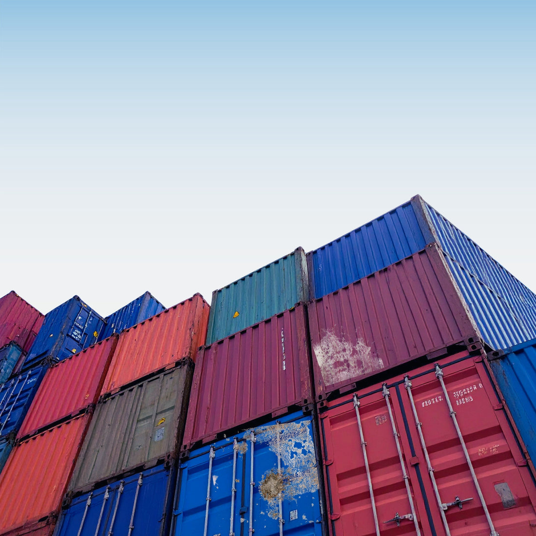 Common Packaging Mistakes That Lead to Moisture Damage